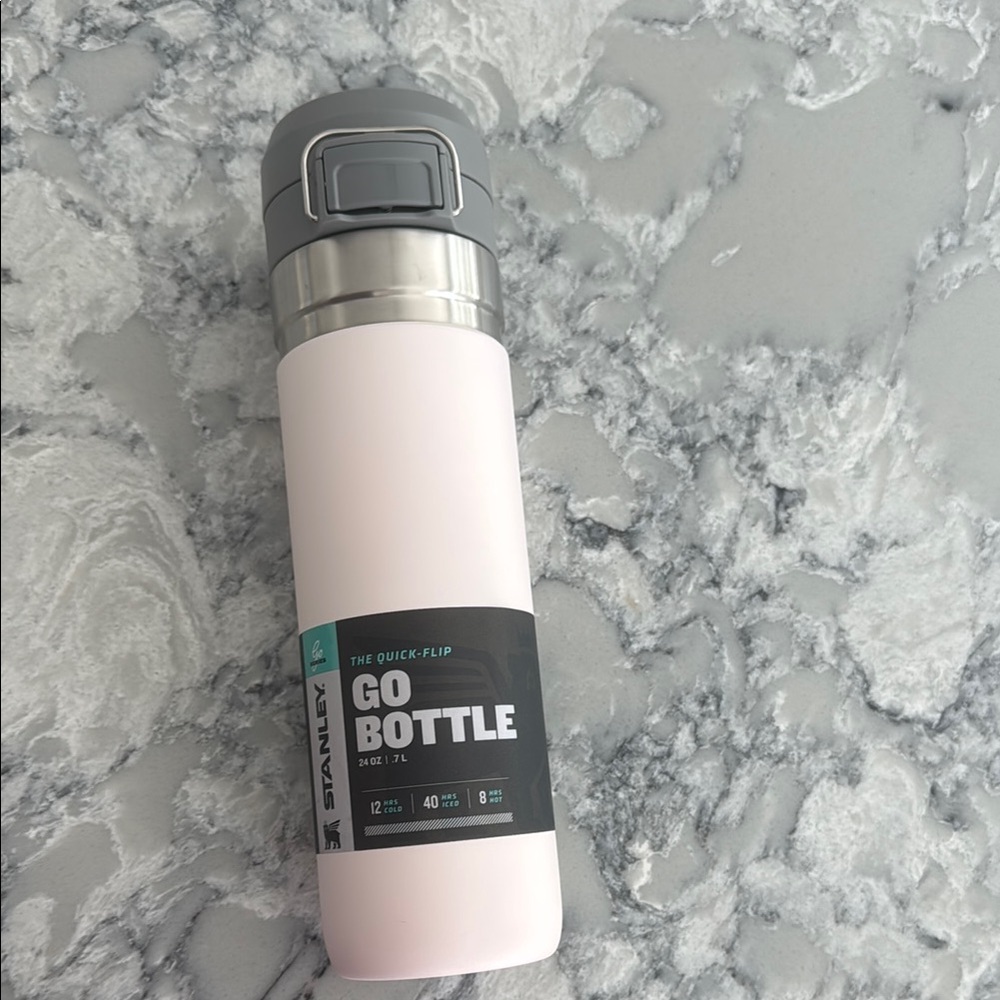 Stanley Quick-Flip Bottle in Light Pink and Dark Gray